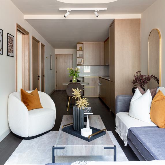 Portland Brown Soho Sq Apt 313 Lounge 1